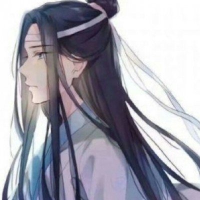 浙江一男子新能源车假期停路边自燃